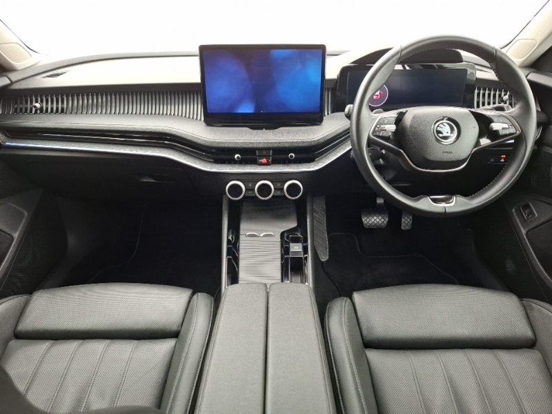 Skoda Superb 1.5 Tsi E-tec Se L Dsg Black #3
