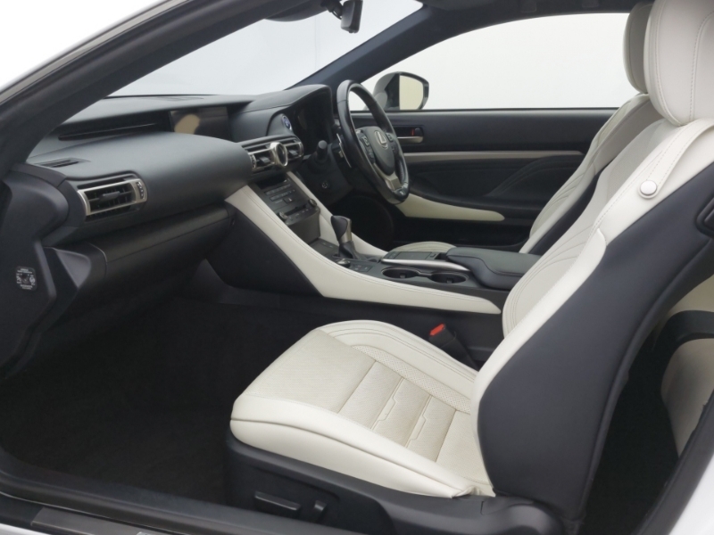 Lexus RC 300H 2.5 F-sport Cvt White #5