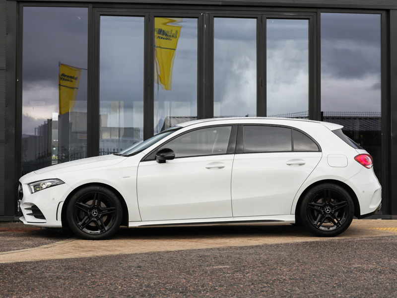 Mercedes-Benz 200 Mercedes Benz A Amg Line Executive Edition Aut White #4