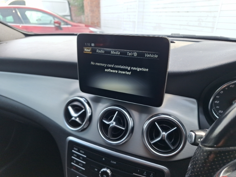 Mercedes-Benz GLA Class 1.6 Gla200 Amg Line Premium Suv Manua Grey #10