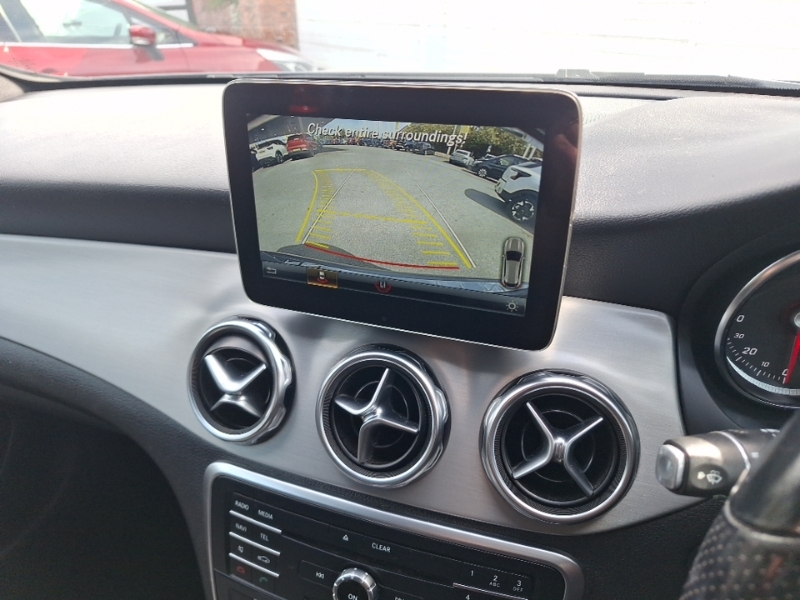 Mercedes-Benz GLA Class 1.6 Gla200 Amg Line Premium Suv Manua Grey #9