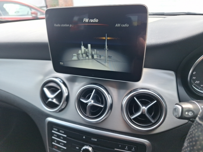 Mercedes-Benz GLA Class 1.6 Gla200 Amg Line Premium Suv Manua Grey #11