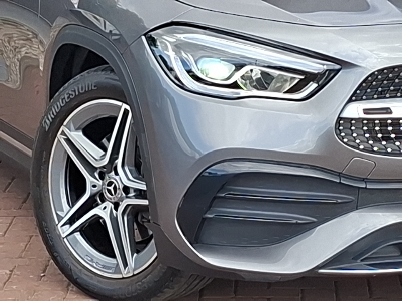 Mercedes-Benz GLA Class 2.0 Gla200d Sport Suv 8G-dct Euro 6 S Black #20