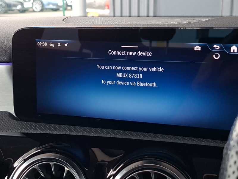 Mercedes-Benz A Class 1.3 A180 Sport Executive Saloon 7G Dc White #16