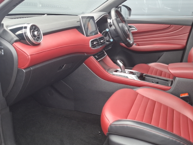 MG HS 1.5 T-gdi Phev Exclusive Red #5