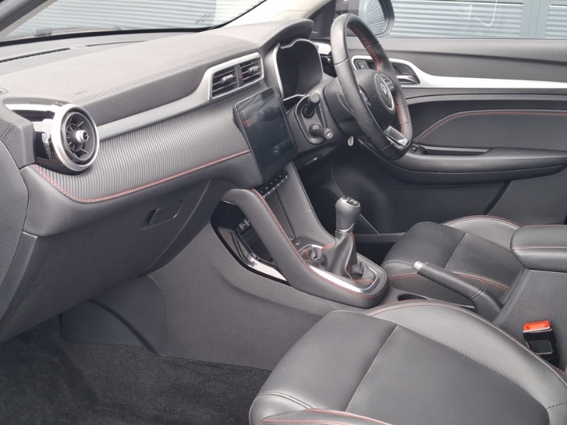 MG ZS 1.5 Vti-tech Exclusive Black #5