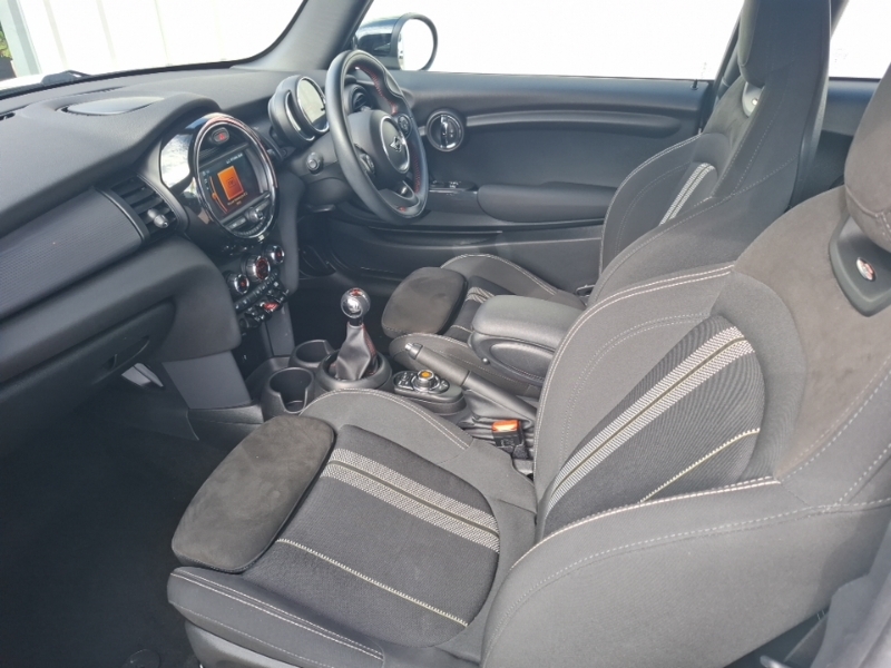Mini Hatch 1.5 Cooper Sport II NA70GBO White #5