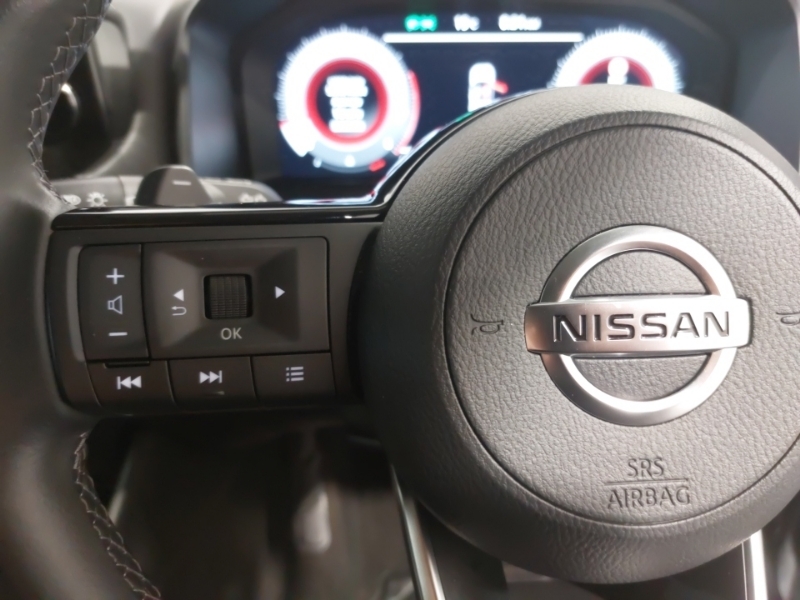 Nissan Qashqai 1.3 Dig-t 140Ps Acenta Premium Black #12