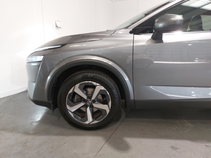 Nissan Qashqai 1.3 Dig-t 140Ps Acenta Premium Black #19