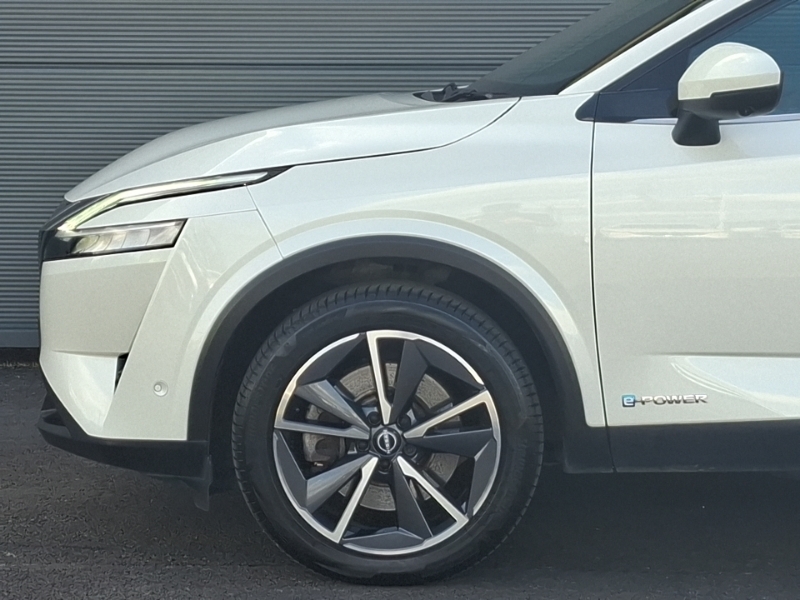Nissan Qashqai 1.3 Dig-t Mh Acenta Premium White #19