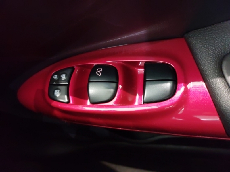 Nissan Juke 1.5 Dci N-connecta Exteriorcomfort Pk Red #17