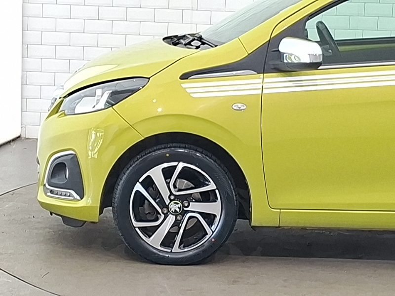 Peugeot 108 1.0 Collection Euro 6 Ss Green #19