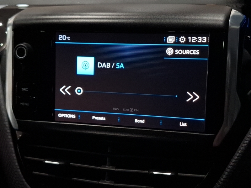 Peugeot 2008 1.5 Bluehdi 100 Allure Premium Red #11