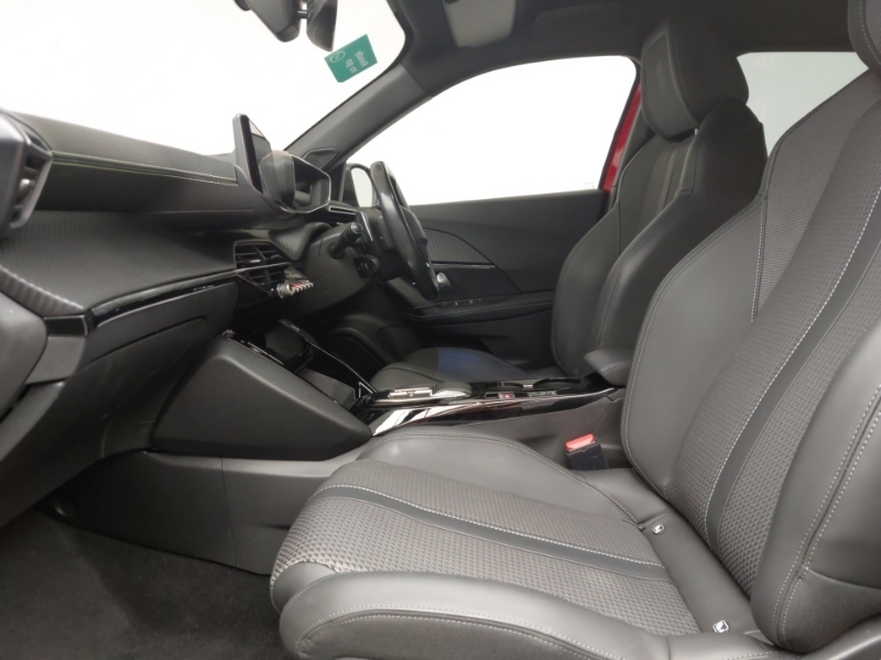 Peugeot 2008 1.2 Puretech 130 Gt Eat8 Red #5