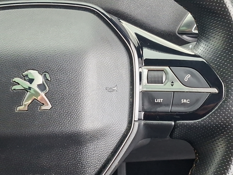 Peugeot 3008 1.2 Puretech Gt Line Premium White #13