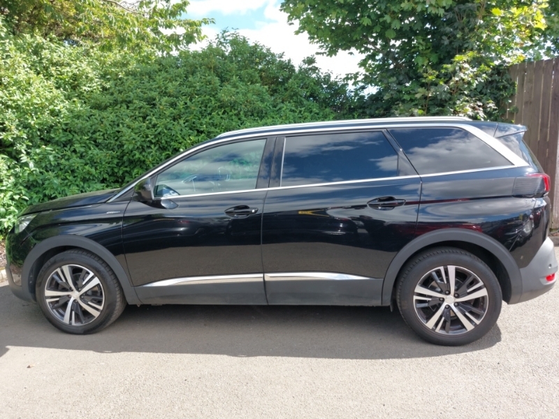 Peugeot 5008 1.6 Puretech 180 Gt Line Eat8 Black #4