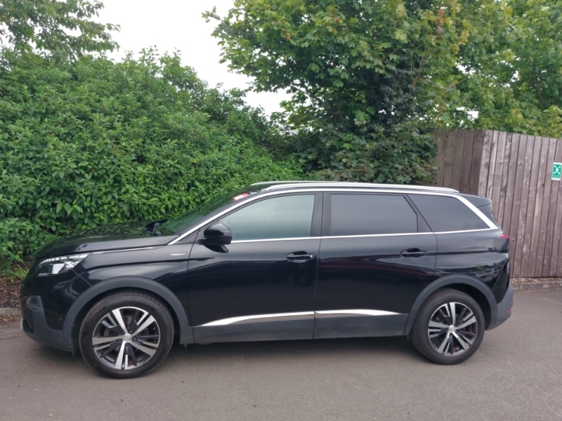Peugeot 5008 1.6 Puretech 180 Gt Line Eat8 Black #4