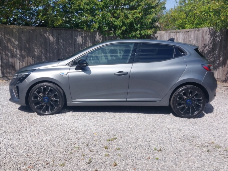 Renault Clio 1.6 E-tech Full Hybrid 145 Esprit Alpine Grey #4