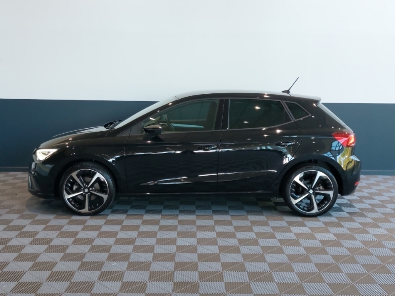 Seat Ibiza 1.0 Tsi 115 Fr Sport Black #4