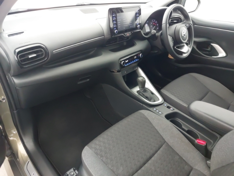 Toyota Yaris 1.5 Hybrid Icon Cvt Nav Brown #5