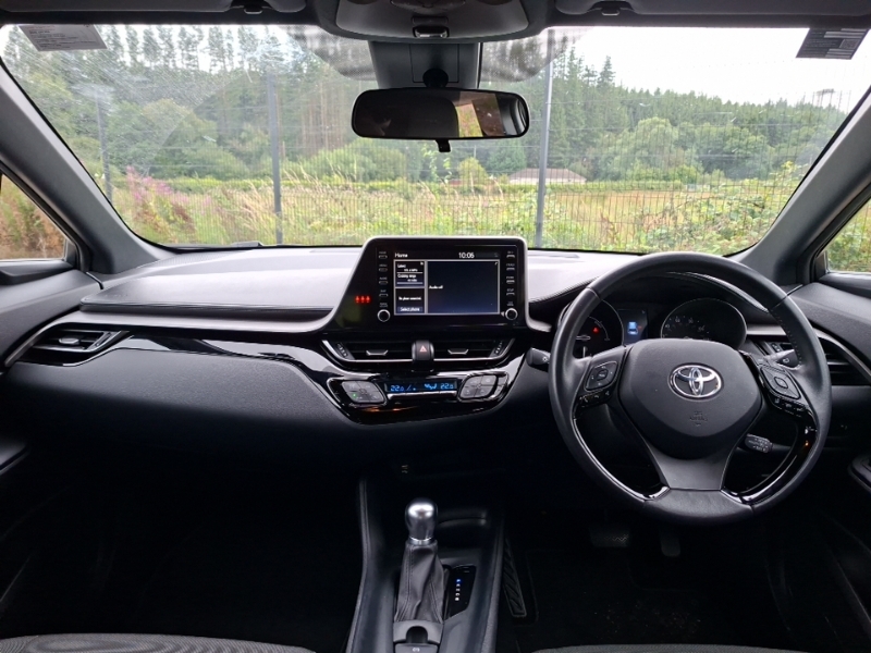 Toyota C-Hr 1.8 Hybrid Icon Cvt White #3