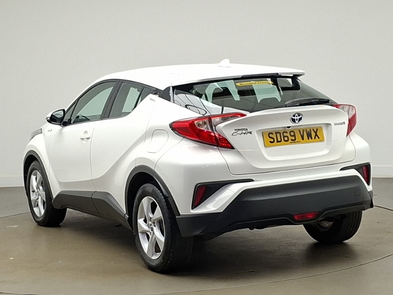 Toyota C-Hr 1.8 Hybrid Icon Cvt White #2