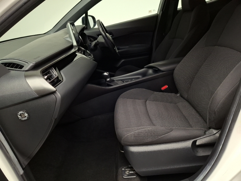 Toyota C-Hr 1.8 Hybrid Icon Cvt White #5
