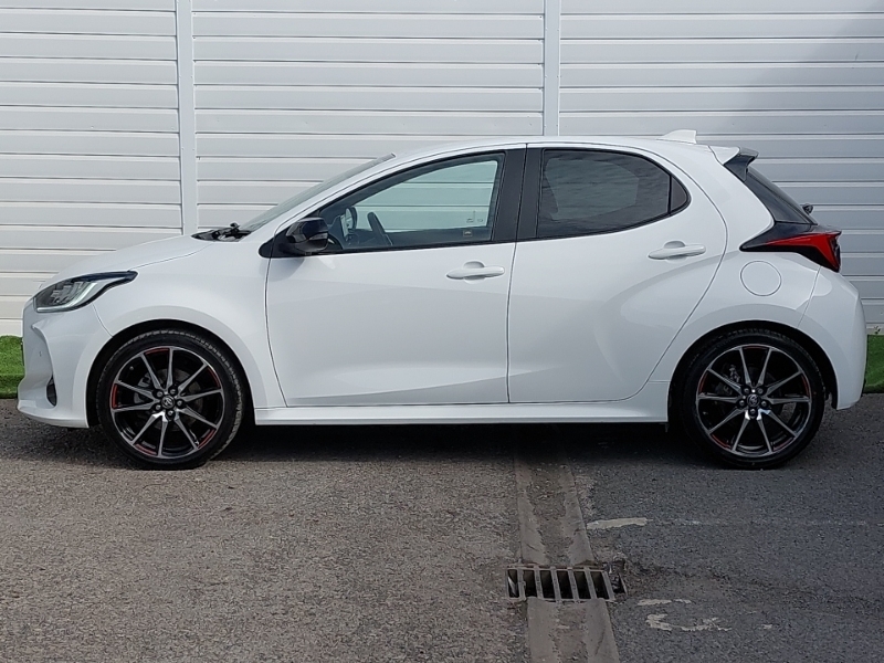 Toyota Yaris 1.5 Hybrid Gr Sport Cvt White #4