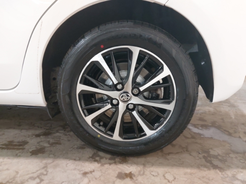 Toyota Yaris 1.5 Vvt-h Icon Tech E-cvt Euro 6 Ss White #17