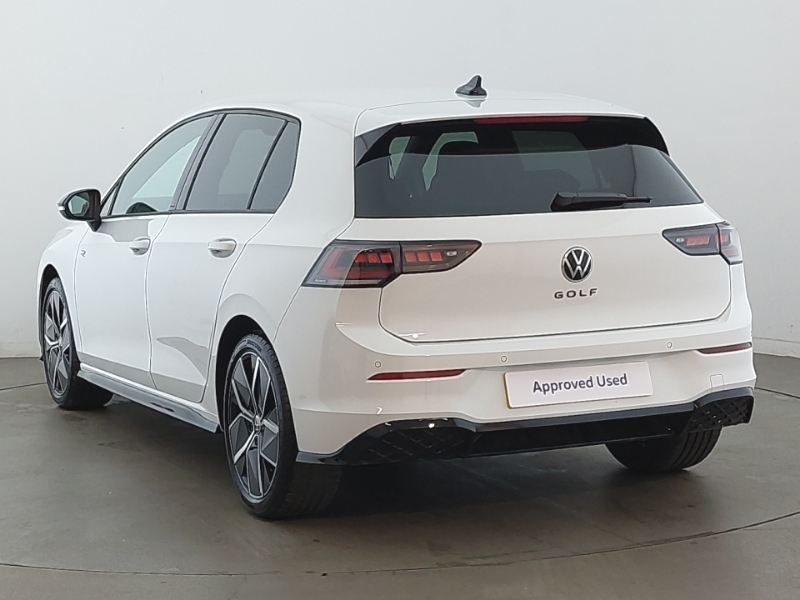 Volkswagen Golf 1.5 Tsi 150 Black Edition White #2
