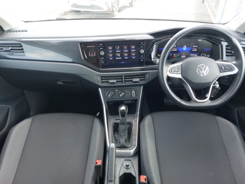 Volkswagen Polo 1.0 Tsi Life Dsg Black #3