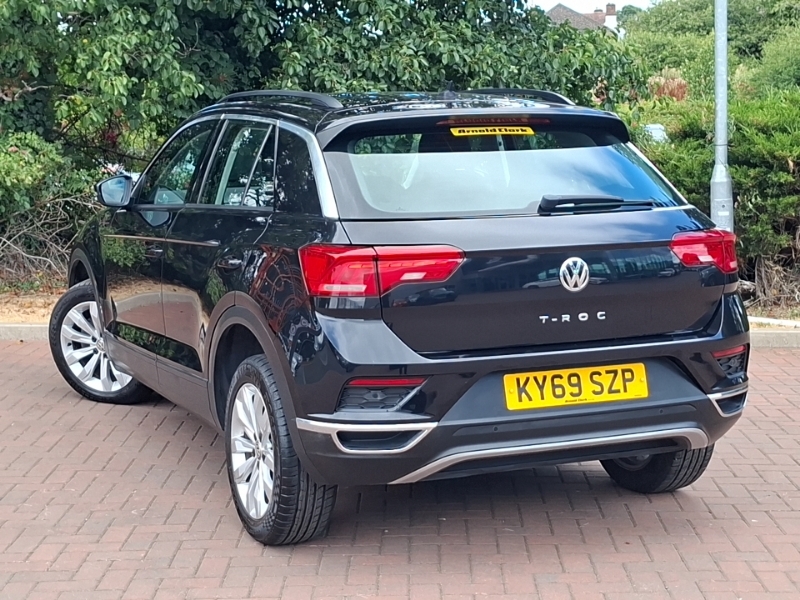Volkswagen T-Roc 1.6 Tdi Se Black #2