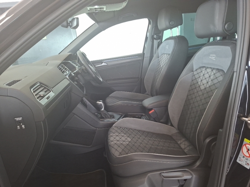 Volkswagen Tiguan 1.5 Tsi 150 R-line Dsg Black #5