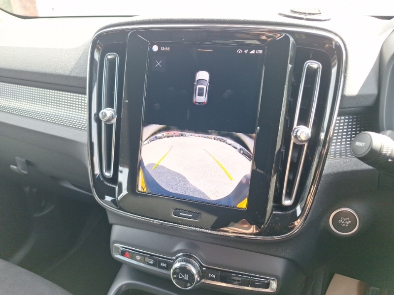 Volvo XC40 175Kw Recharge Core 69Kwh Estate Blue #9