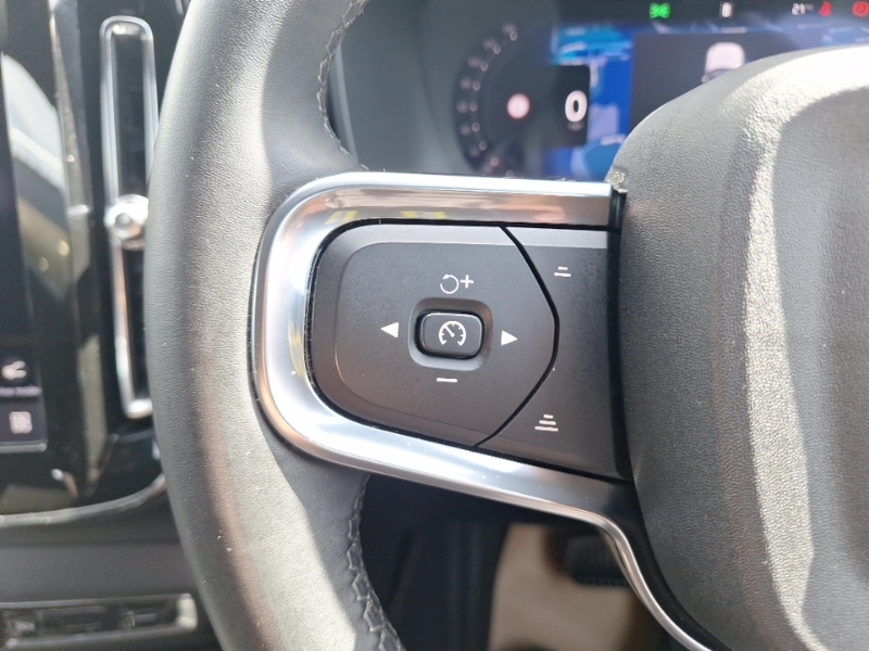 Volvo XC40 175Kw Recharge Core 69Kwh Estate Blue #12