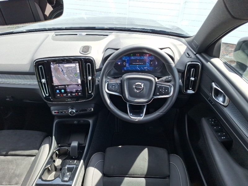 Volvo XC40 175Kw Recharge Core 69Kwh Estate Blue #8