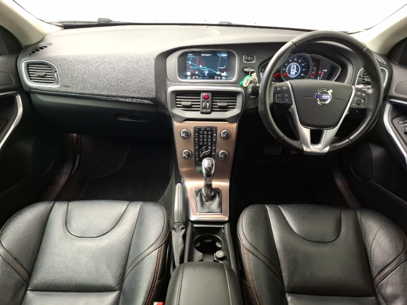 Volvo V40 Cross Country D2 120 Cross Country Lux Nav Geartronic Silver #3