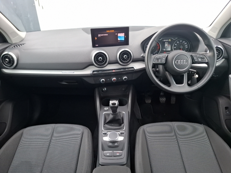 Audi Q2 30 Tfsi Technik White #3
