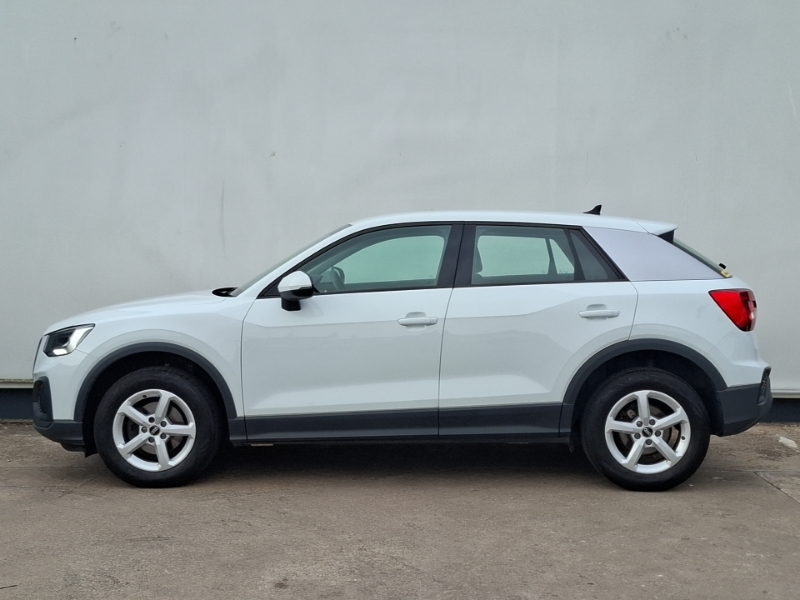 Audi Q2 30 Tfsi Technik White #4