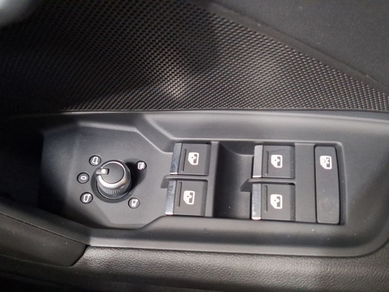 Audi A3 1.5 Tfsi 35 S Line Saloon S Tronic Euro Black #15