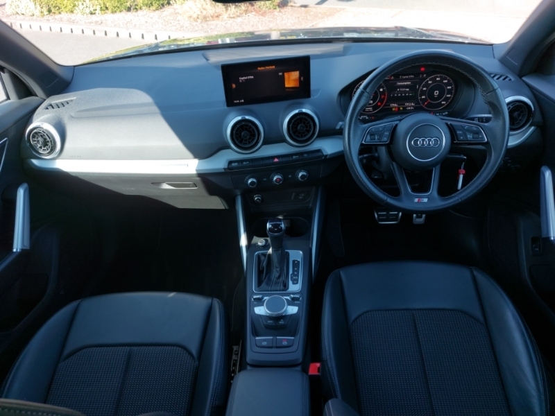 Audi Q2 35 Tfsi S Line S Tronic Grey #3