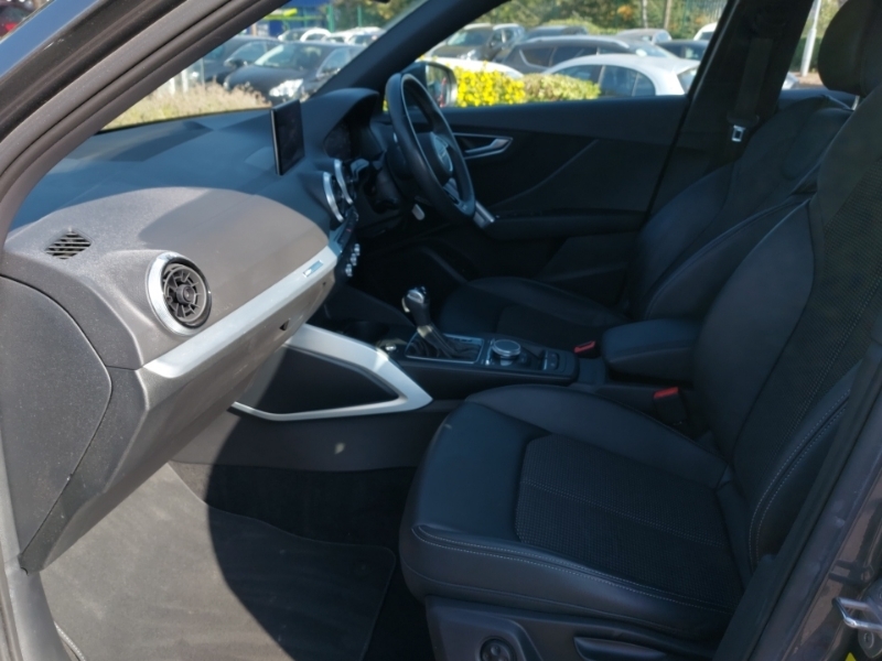 Audi Q2 35 Tfsi S Line S Tronic Grey #5