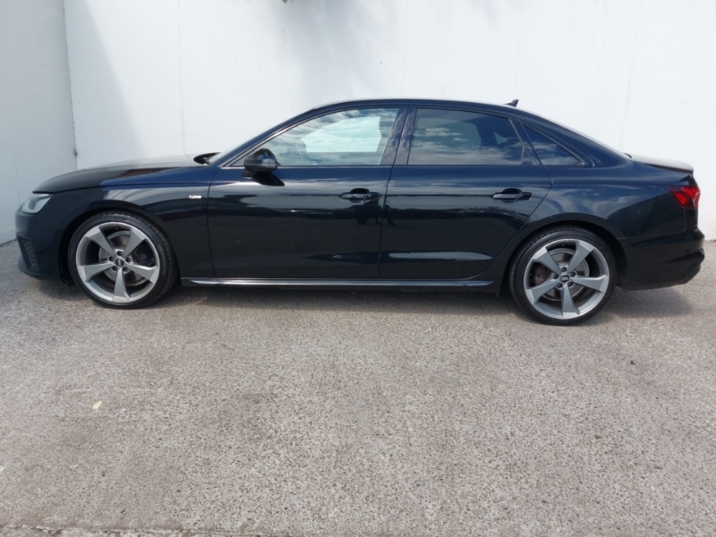 Audi A4 35 Tfsi Black Edition S Tronic Black #4