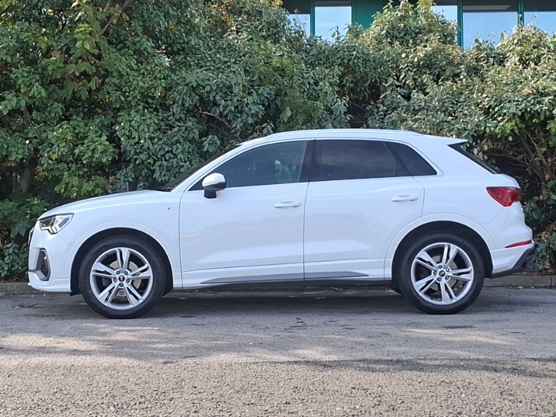 Audi Q3 35 Tfsi S Line S Tronic Leather White #4