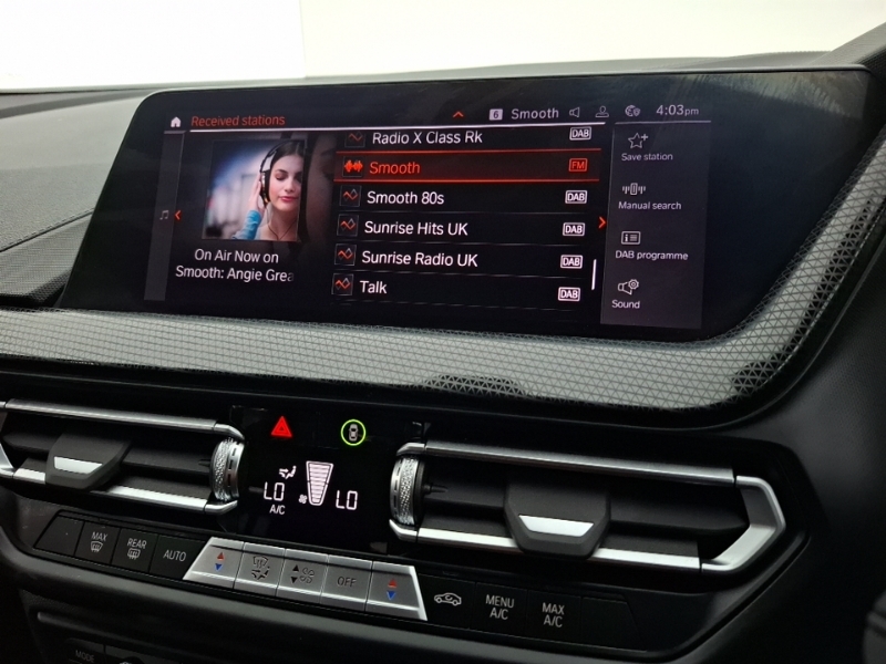 BMW 1 Series 118I 136 Se Live Cockpit Professional White #11