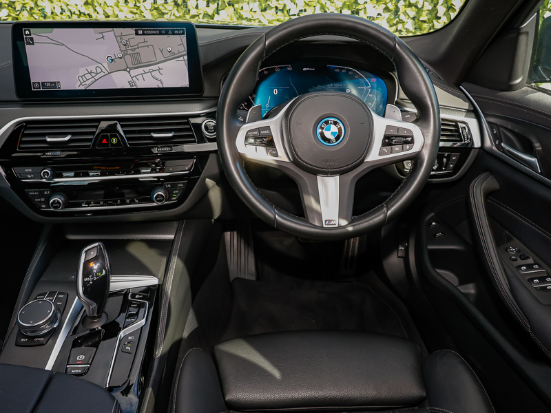 BMW 5 Series 530E M Sport Blue #5