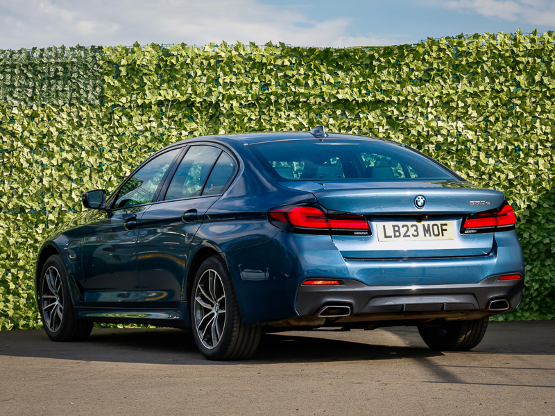 BMW 5 Series 530E M Sport Blue #2