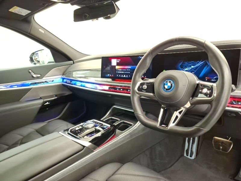BMW i7 50 105.7Kwh M Sport Saloon Edriv Grey #17