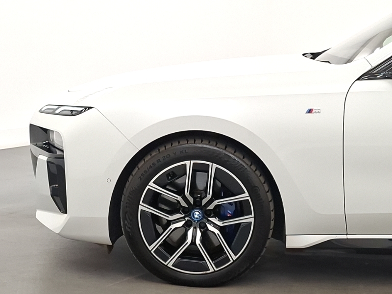 BMW i7 50 105.7Kwh M Sport Saloon Edriv Grey #19