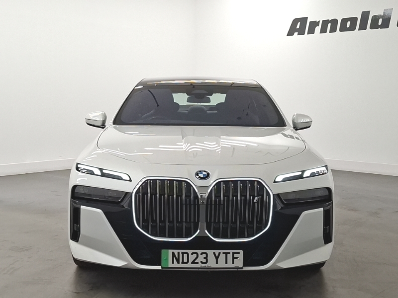 BMW i7 50 105.7Kwh M Sport Saloon Edriv Grey #14